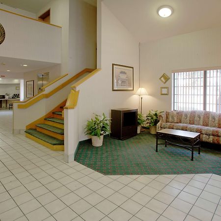 Americas Best Value Inn Addison Interior foto