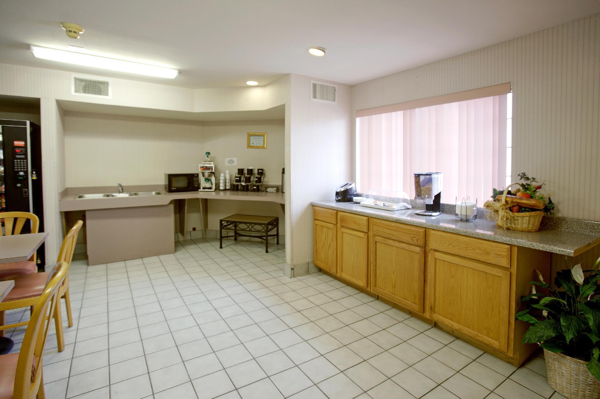 Americas Best Value Inn Addison Restaurante foto